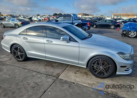 2012 Mercedes-Benz Cls 550 z USA, uszkodzony, nr VIN WDDLJ7DB3CA042178